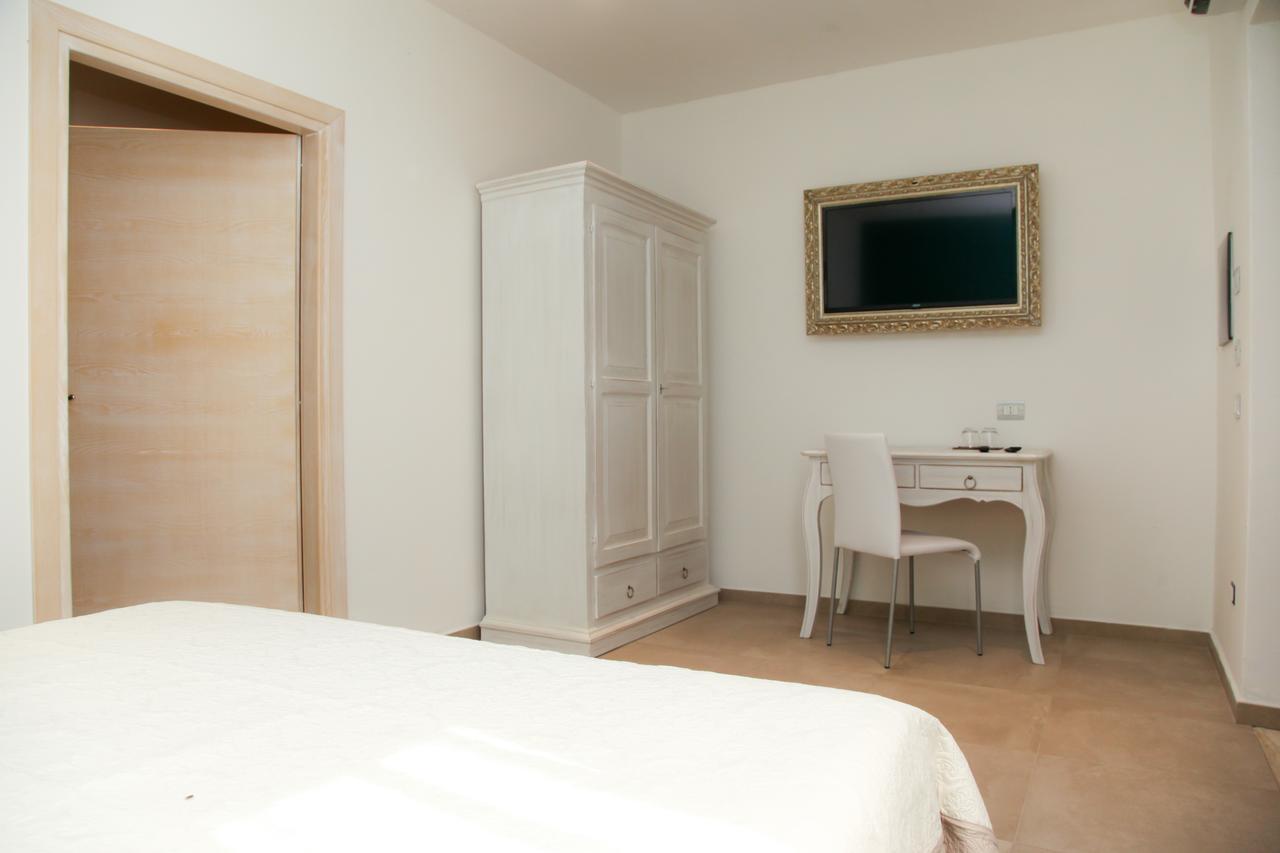 Hypnos Boutique Hotel San Teodoro  Exterior foto
